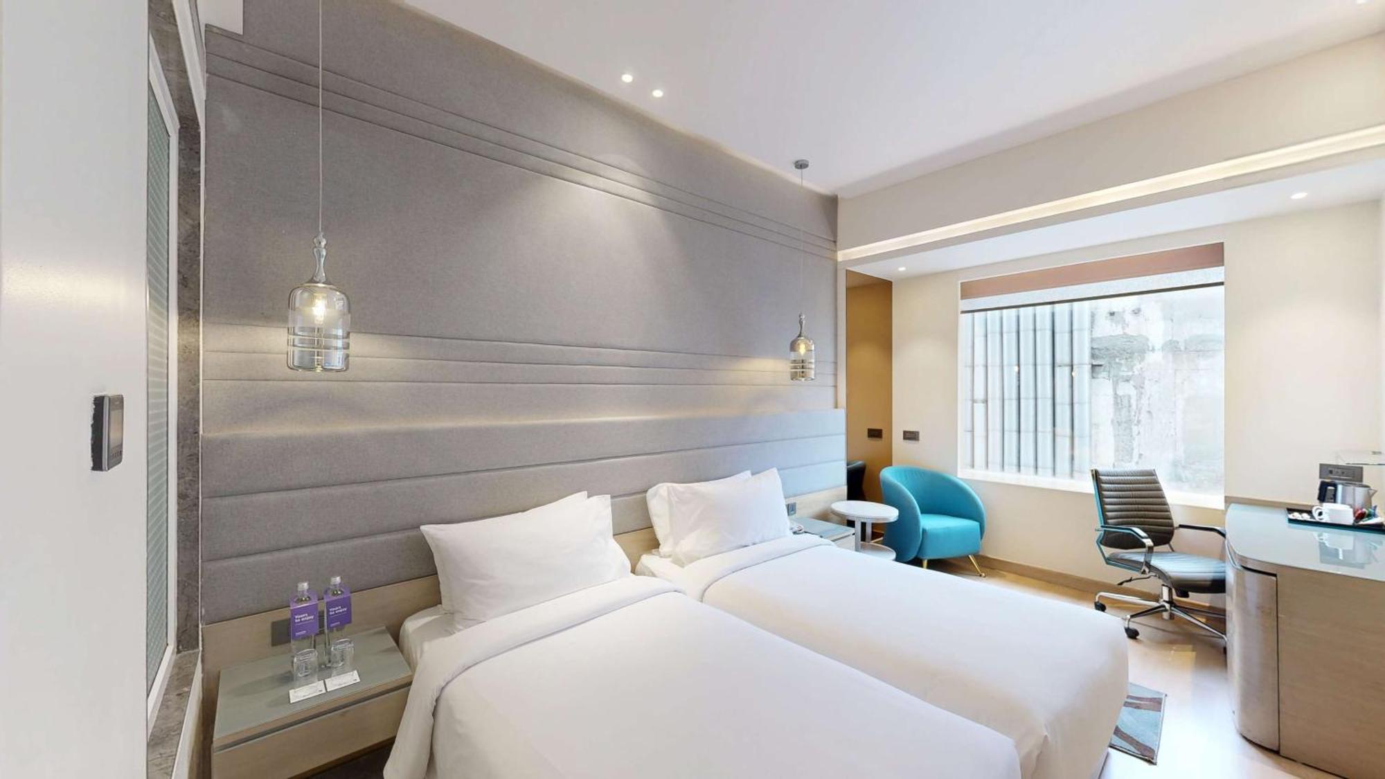 Radisson Blu Towers Kaushambi Delhi Ncr Hotel Ghaziabad Buitenkant foto Deluxe Room